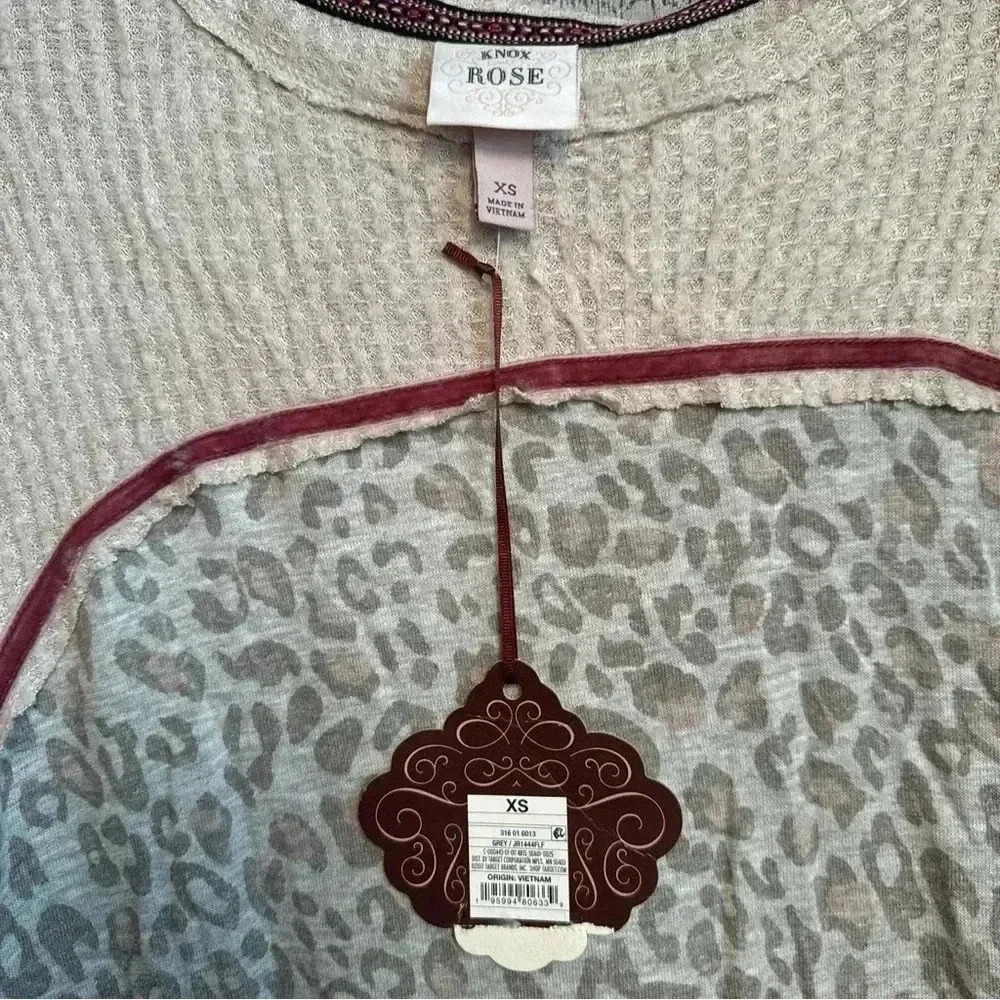 Knox Rose Woman’s Sweater NWT - Picture 3 of 5